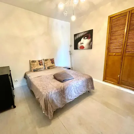 Mauresque Apartment *